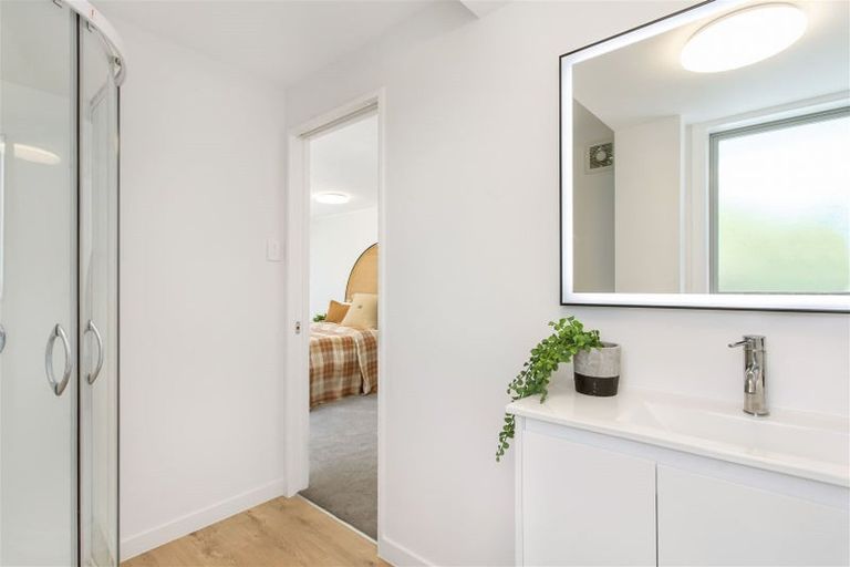 Photo of property in 8 Pentre Terrace, Cashmere, Christchurch, 8022