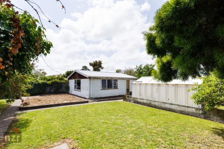 Photo of property in 24 Queen Street, Feilding, 4702