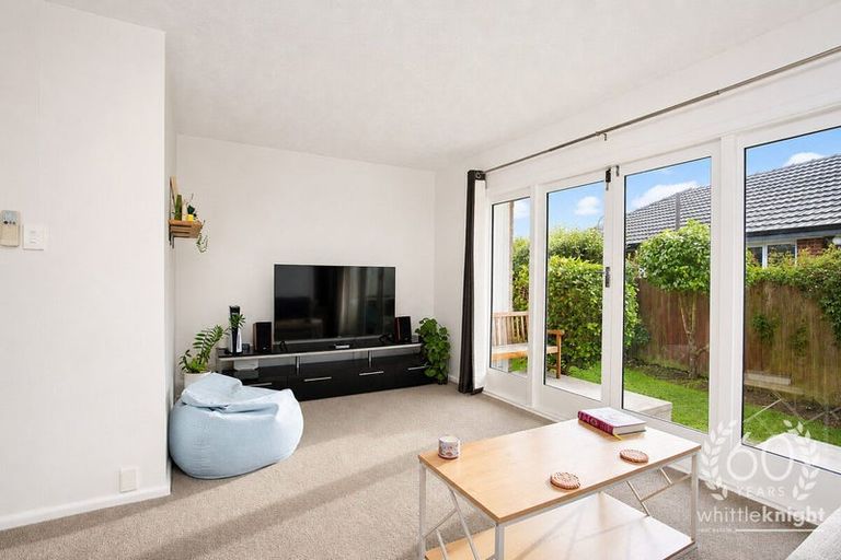 Photo of property in 1/7 Aileen Place, Upper Riccarton, Christchurch, 8041