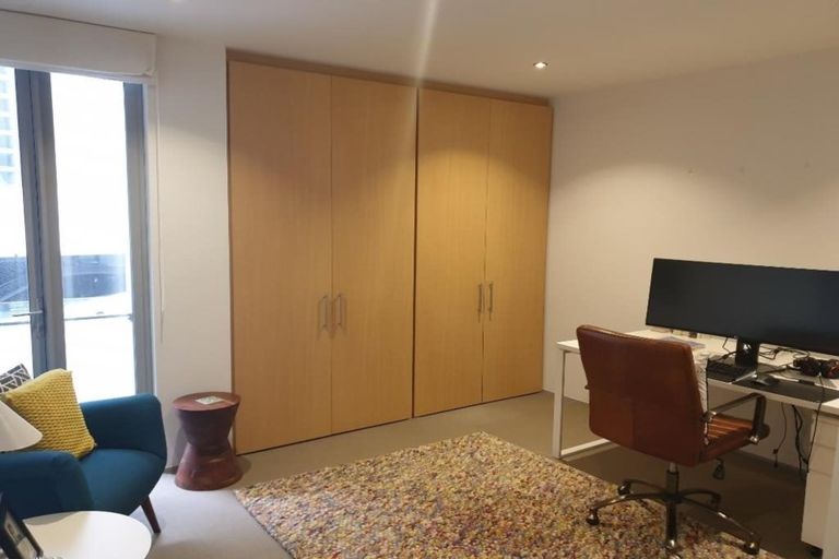 Photo of property in Sanctum Apartment, 10 Ebor Street, Te Aro, Wellington, 6011