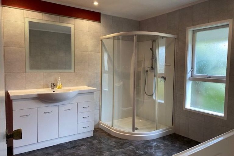 Photo of property in 1/32 Prince Regent Drive, Half Moon Bay, Auckland, 2012