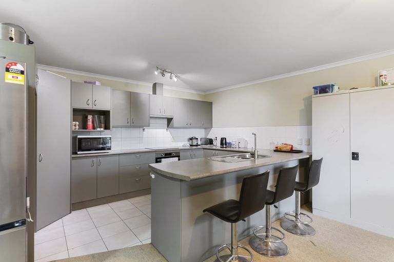 Photo of property in 8 Lime Crescent, Papakura, 2110