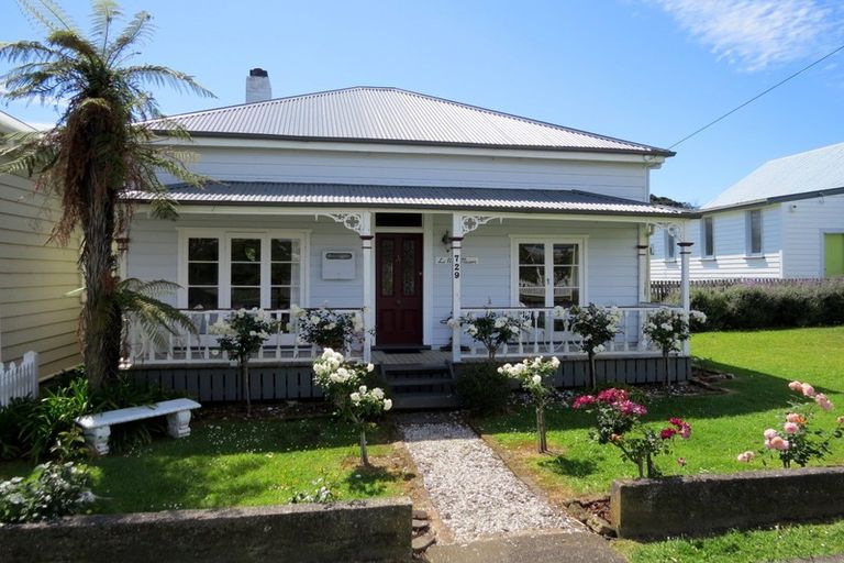 Photo of property in 80 Watt Street, Coromandel, 3506