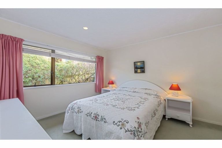 Photo of property in 2/3 Elgin Place, Red Beach, 0932