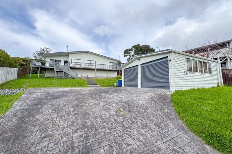Photo of property in 12 Clearview Heights, Ranui, Auckland, 0612