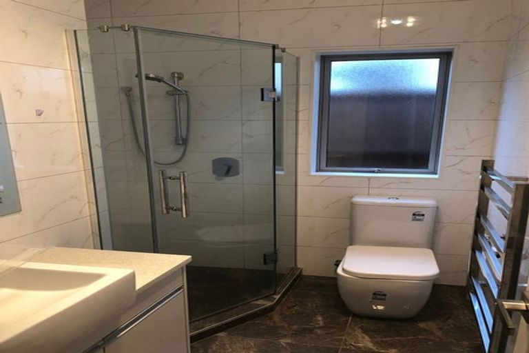 Photo of property in 10 Rohi Place, Flat Bush, Auckland, 2019