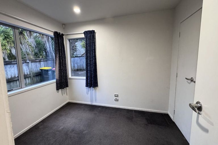 Photo of property in 6c Beldon Place, Pakuranga Heights, Auckland, 2010