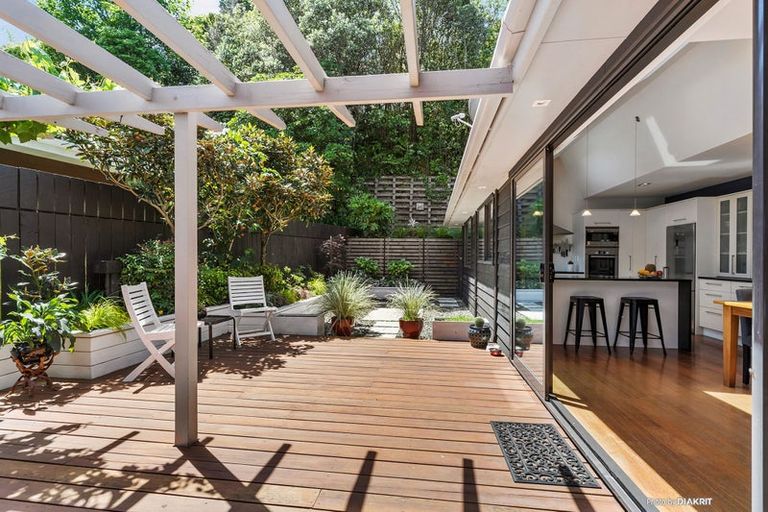 Photo of property in 6 Clark Street, Khandallah, Wellington, 6035