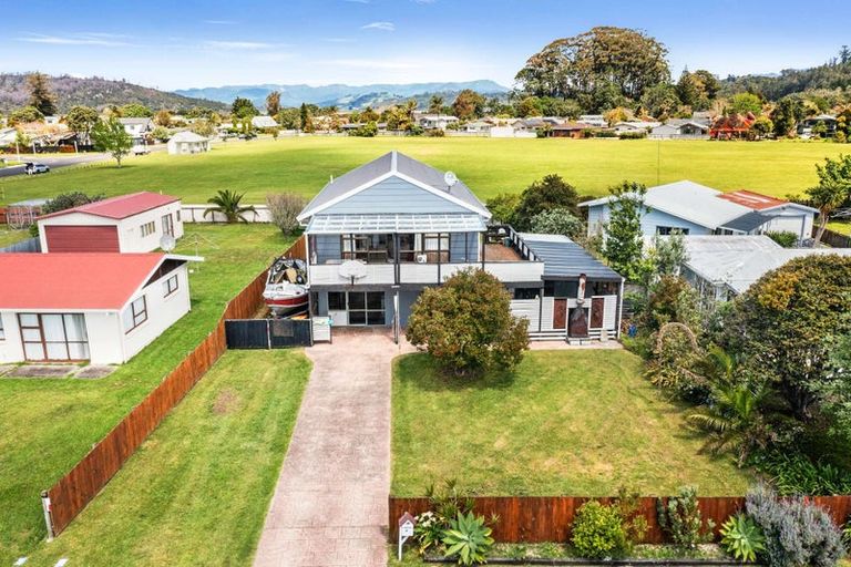 Photo of property in 9 Catherine Crescent, Whitianga, 3510