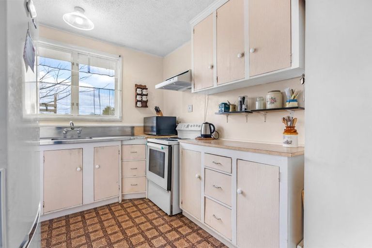 Photo of property in 14 Otuhiwai Crescent, Tikipunga, Whangarei, 0112