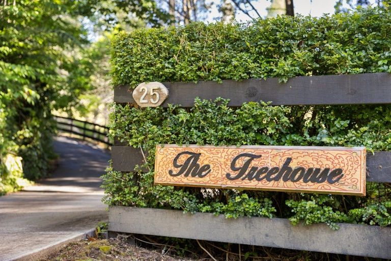 Photo of property in 25 Perkins Drive, Minden, Tauranga, 3176