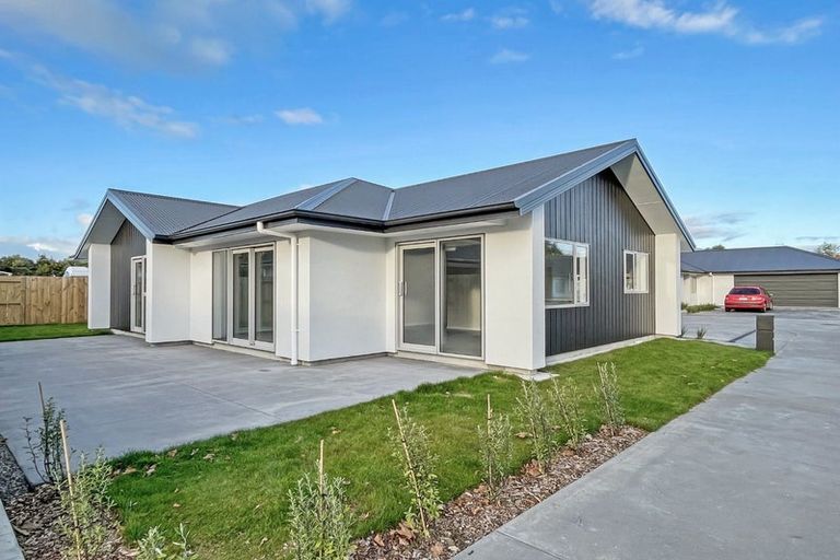 Photo of property in 658b Pioneer Highway, Highbury, Palmerston North, 4412
