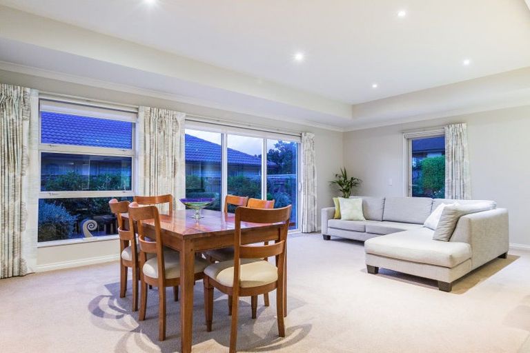 Photo of property in 26 Otupoa Way, Paraparaumu, 5032