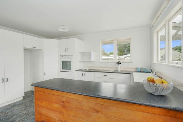 Photo of property in 14 Winston Street, Tikipunga, Whangarei, 0112