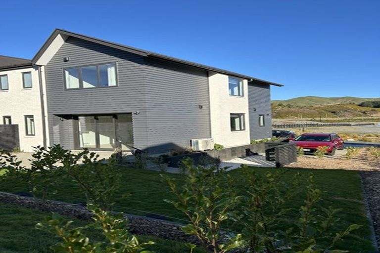 Photo of property in 81 Holystone Road, Whitby, 5024