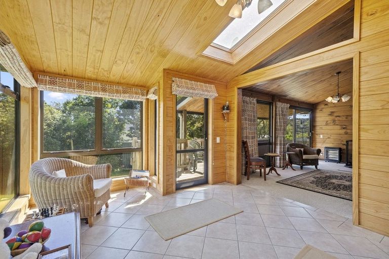 Photo of property in 20 Discovery Drive, Whitby, Porirua, 5024