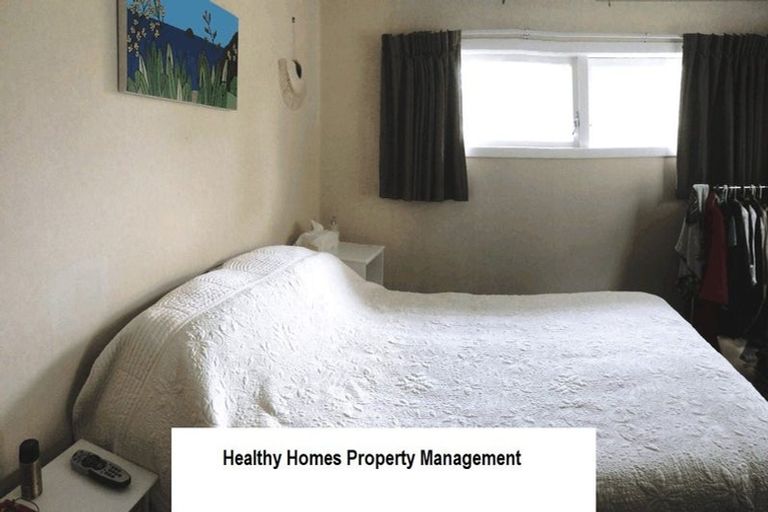 Photo of property in 5 Bedford Street, Te Atatu South, Auckland, 0610