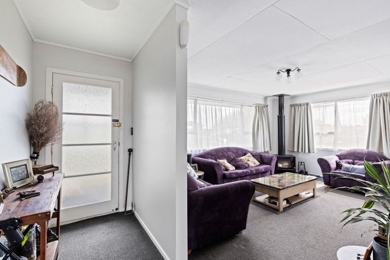 Photo of property in 1 Veronica Place, Bell Block, New Plymouth, 4312