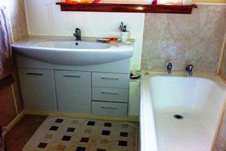 Photo of property in 12 Exmouth Street, Waverley, Invercargill, 9810