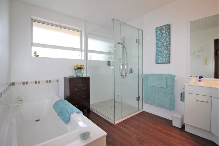 Photo of property in 15 Boundary Road, Alexandra, 9320