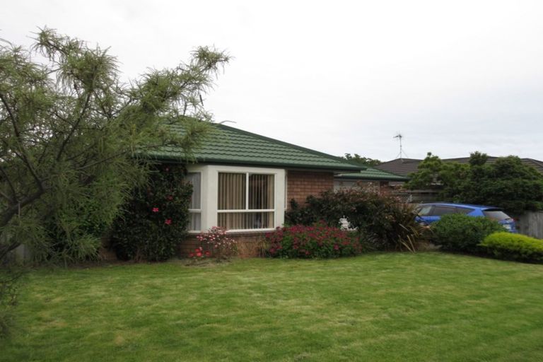 Photo of property in 13 Sunburst Court, Paraparaumu Beach, Paraparaumu, 5032