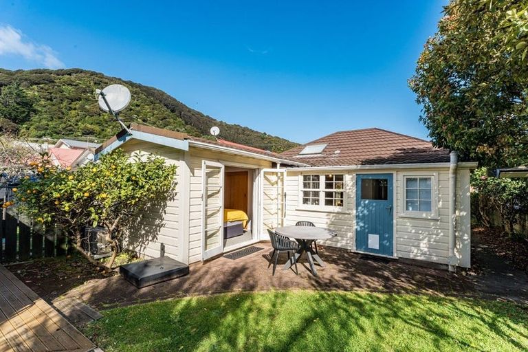 Photo of property in 26 Kauri Street, Eastbourne, Lower Hutt, 5013