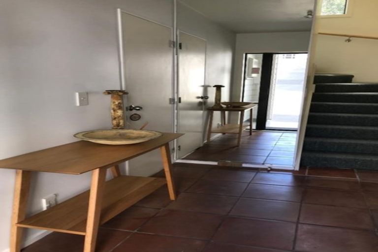 Photo of property in 6/240 The Terrace, Wellington Central, Wellington, 6011