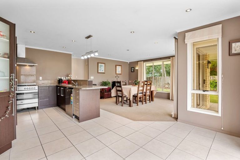 Photo of property in 61 Parkhaven Drive, Rosehill, Papakura, 2113