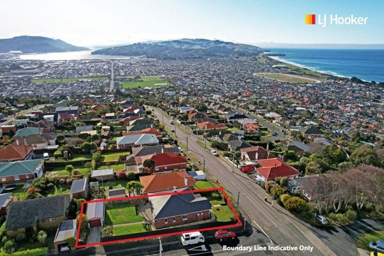 Photo of property in 98 Middleton Road, Kew, Dunedin, 9012