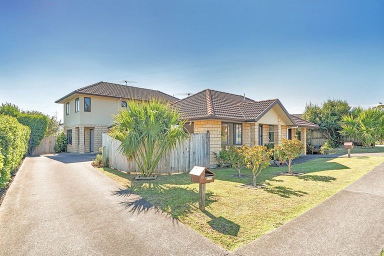 Photo of property in 18 Raphoe Road, Flat Bush, Auckland, 2019