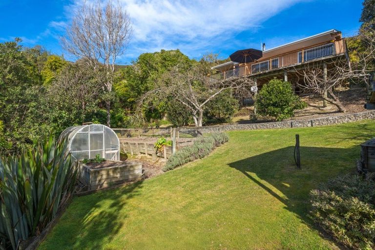 Photo of property in 674 Moetapu Bay Road, Moetapu Bay, Picton, 7282