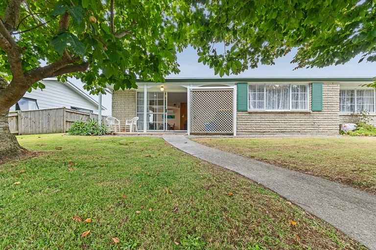 Photo of property in 13 Uenuku Place, Waitara, 4320