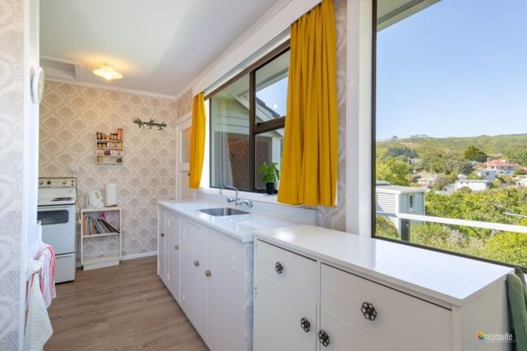 Photo of property in 16 Gear Terrace, Ranui, Porirua, 5024