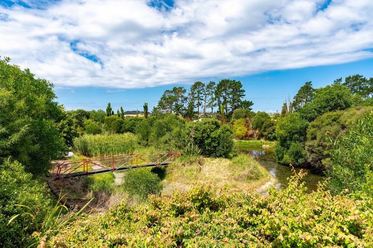 Photo of property in 1951 Cove Road, Mangawhai, Kaiwaka, 0573