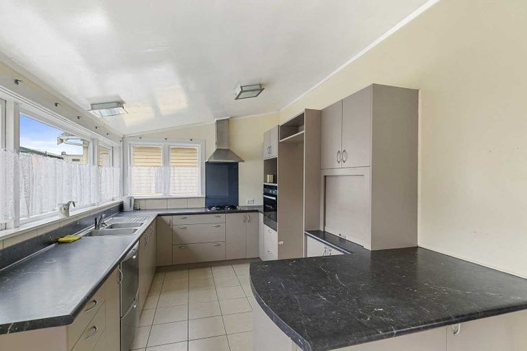 Photo of property in 21 Miro Street, Miramar, Wellington, 6022