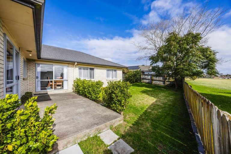 Photo of property in 13 Glenross Drive, Wattle Downs, Auckland, 2103