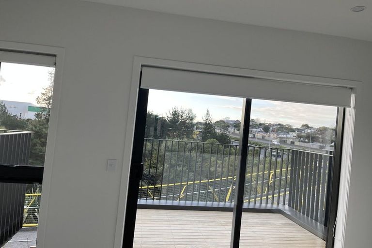 Photo of property in 14/28 Westgate Drive, Westgate, Auckland, 0614