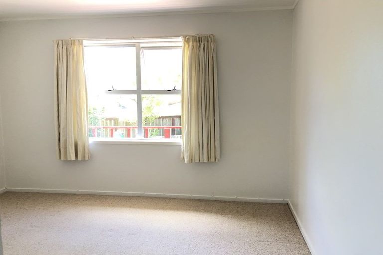 Photo of property in 8 Ervine Place, Bucklands Beach, Auckland, 2014