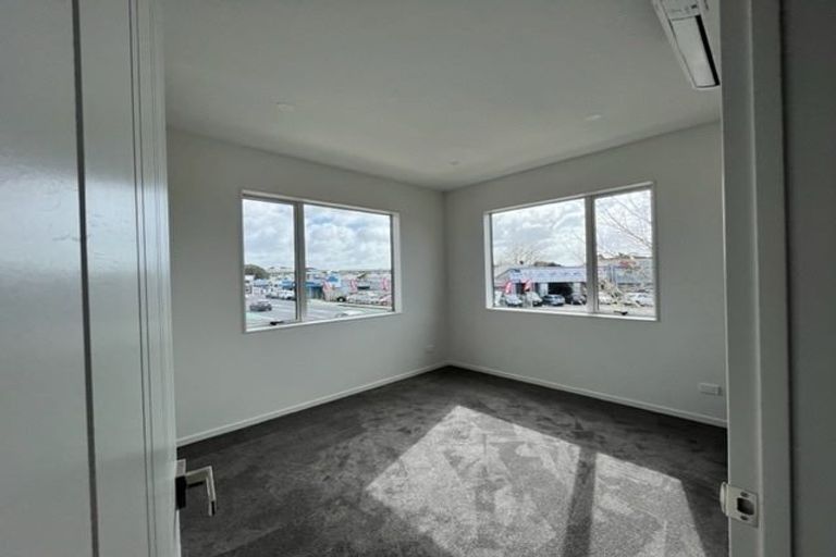 Photo of property in 3a Great South Road, Papatoetoe, Auckland, 2025