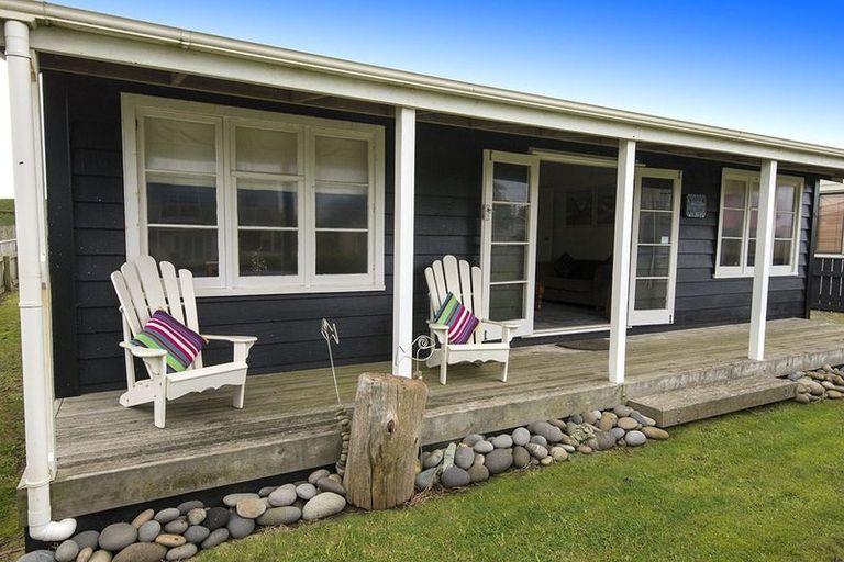 Photo of property in 26 Coleman Avenue, Waverley, 4591