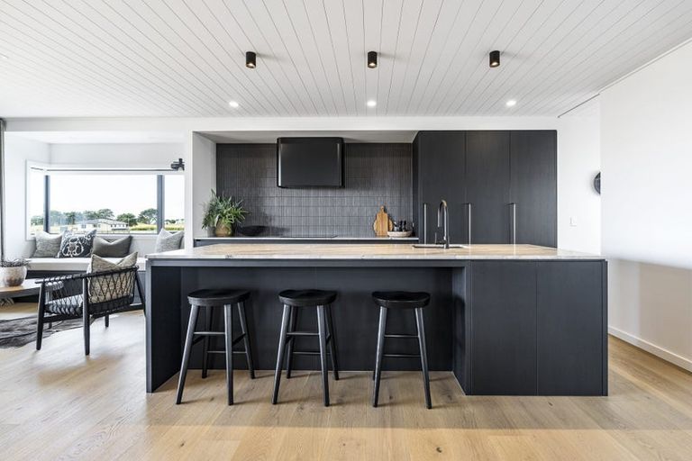 Photo of property in 6 Puni Street, Fitzroy, New Plymouth, 4312