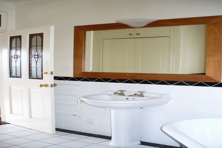 Photo of property in 32 Ohiro Road, Aro Valley, Wellington, 6021