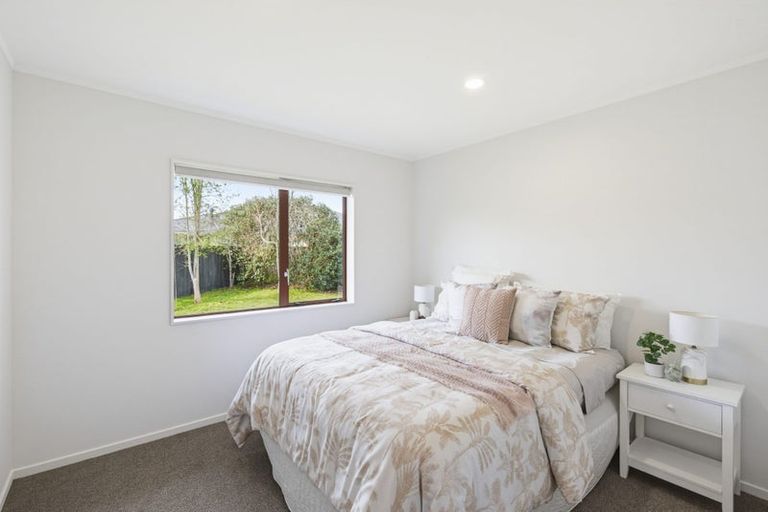 Photo of property in 4 Glen Loch Place, Paraparaumu, 5032