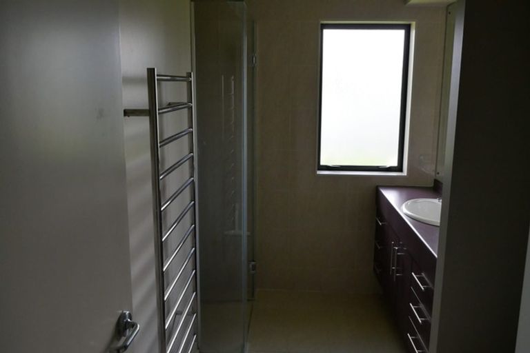 Photo of property in 43 Bleakhouse Road, Howick, Auckland, 2014