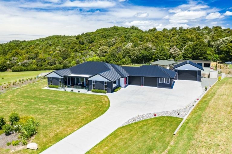 Photo of property in 130 Karanui Road, Te Kamo, Kamo, 0185