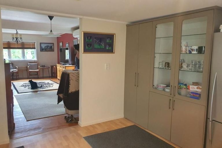 Photo of property in 105 Konini Road, Titirangi, Auckland, 0604