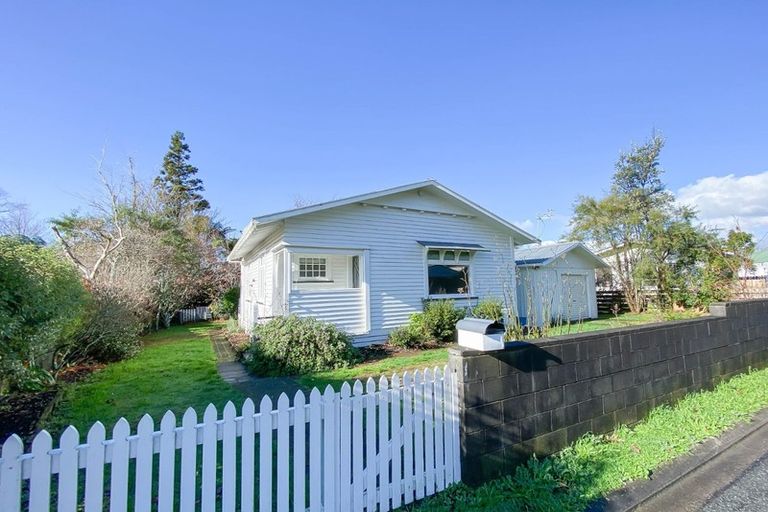 Photo of property in 98 Kelly Street, Inglewood, 4330