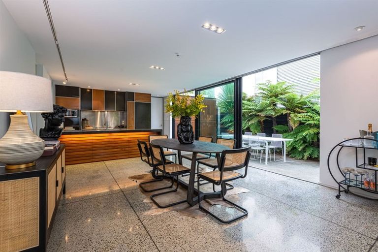 Photo of property in 1 Millbank Lane, Merivale, Christchurch, 8014