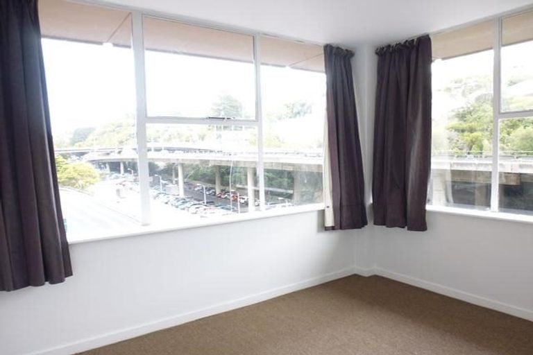 Photo of property in Terrace Tower Apartments, 3e/126 The Terrace, Wellington Central, Wellington, 6011
