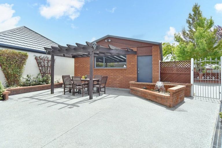 Photo of property in 11 Rowse Street, Rangiora, 7400